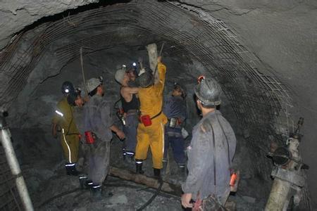加乐镇工程爆破中的危险因素分析以及应对工程爆破危险的措施