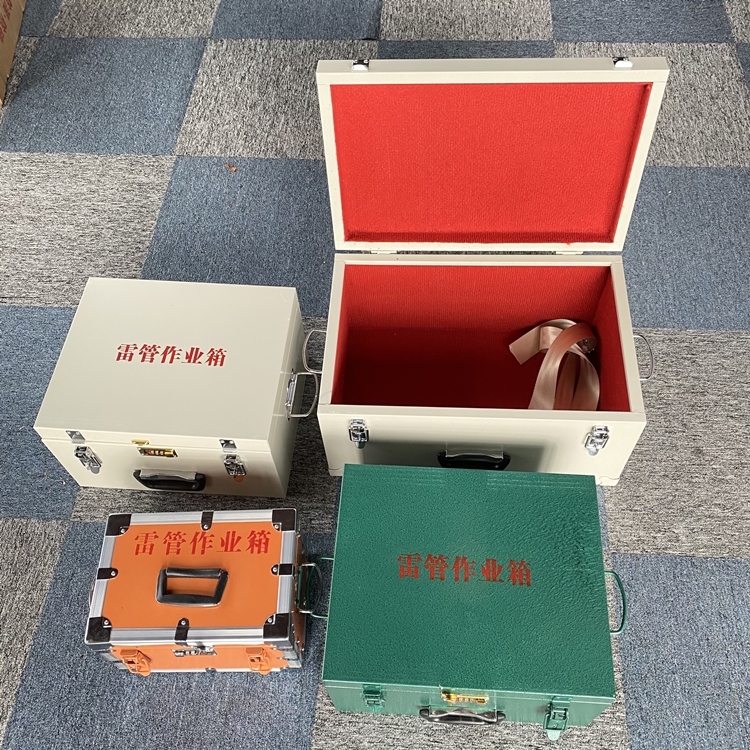 加乐镇爆破工程作业箱如何选择？玻璃钢与传统材质的全面对比